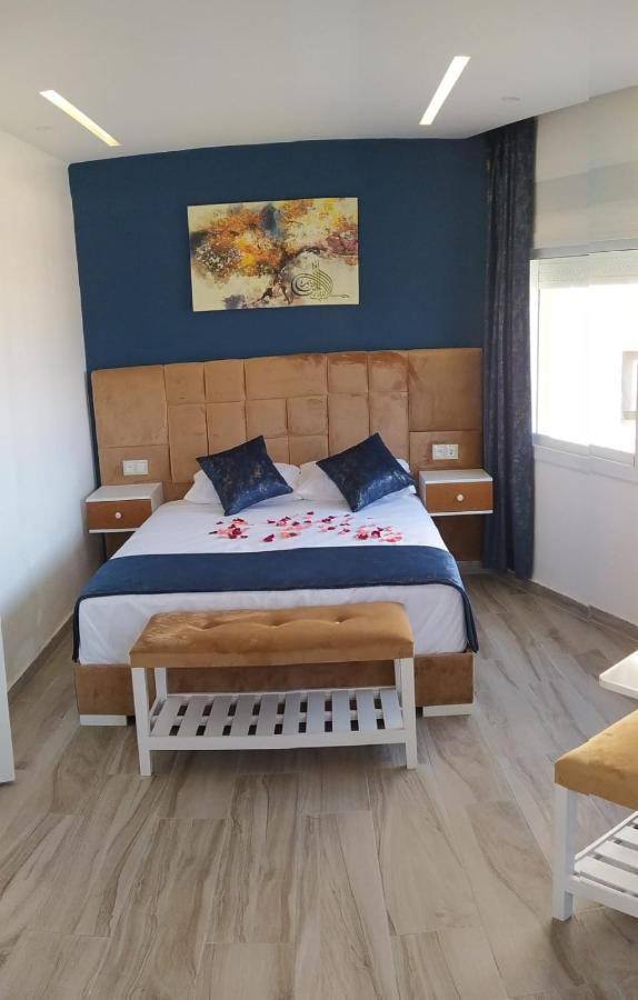 Hostal Mh Borj มาร์ทิล ภายนอก รูปภาพ